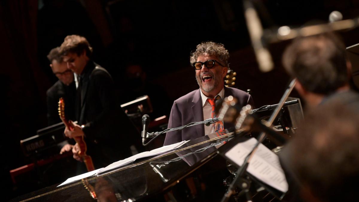 Fito Páez ofrecerá un concierto en el Colón en homenaje a Gerardo Gandini
