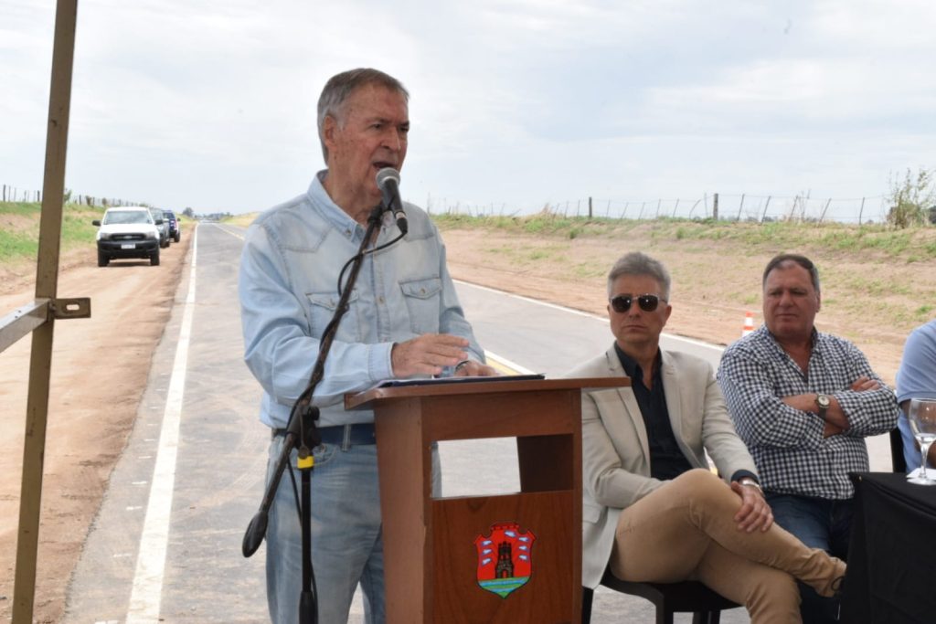 Canals: Schiaretti habilitó el gas natural en la empresa número 1.000 y la repavimentación de la ruta 3
