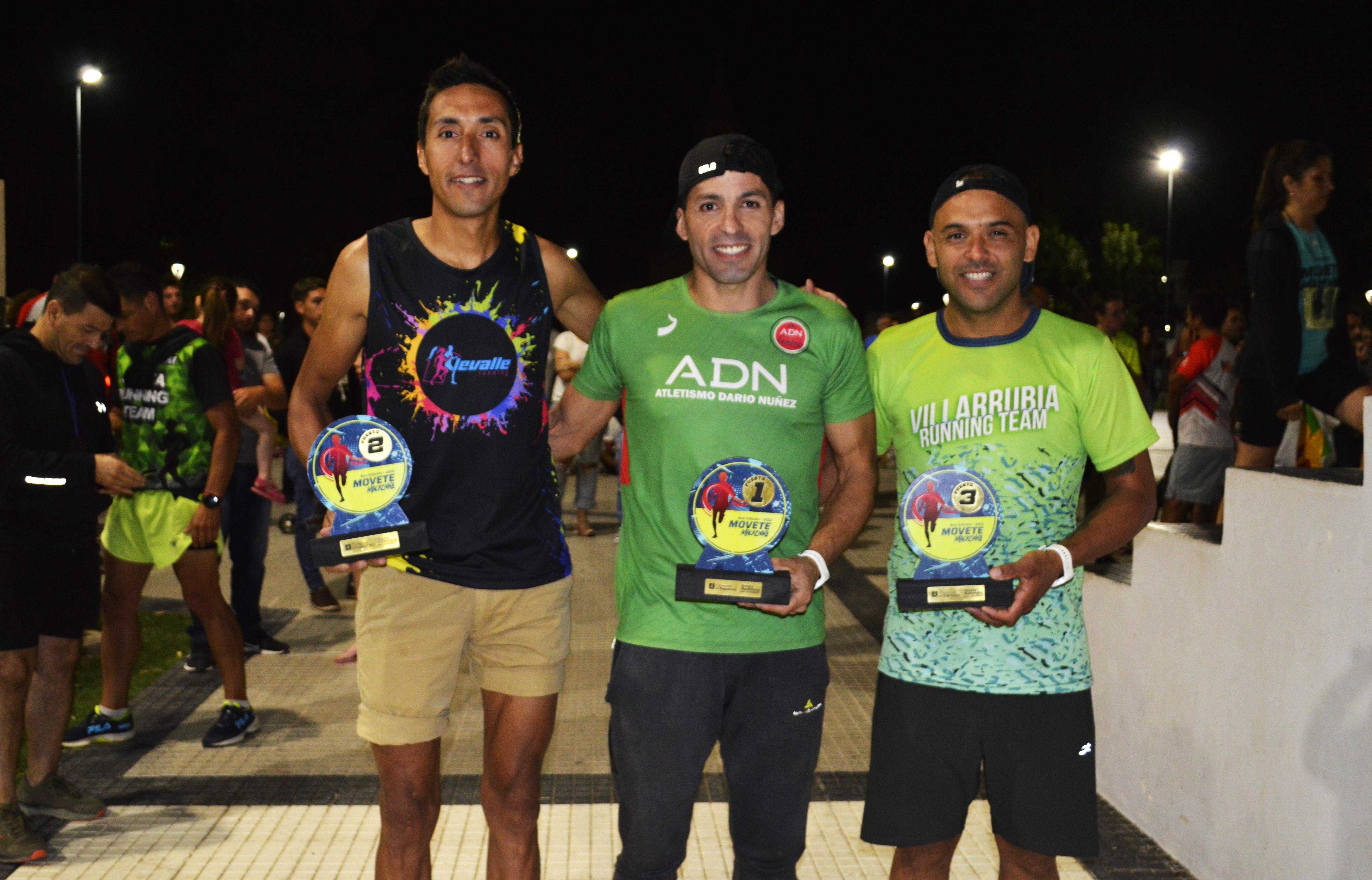 Podio elite: el Canalense Cristian Bogado fue el ganador de la principal corrida del Movete Mackenna