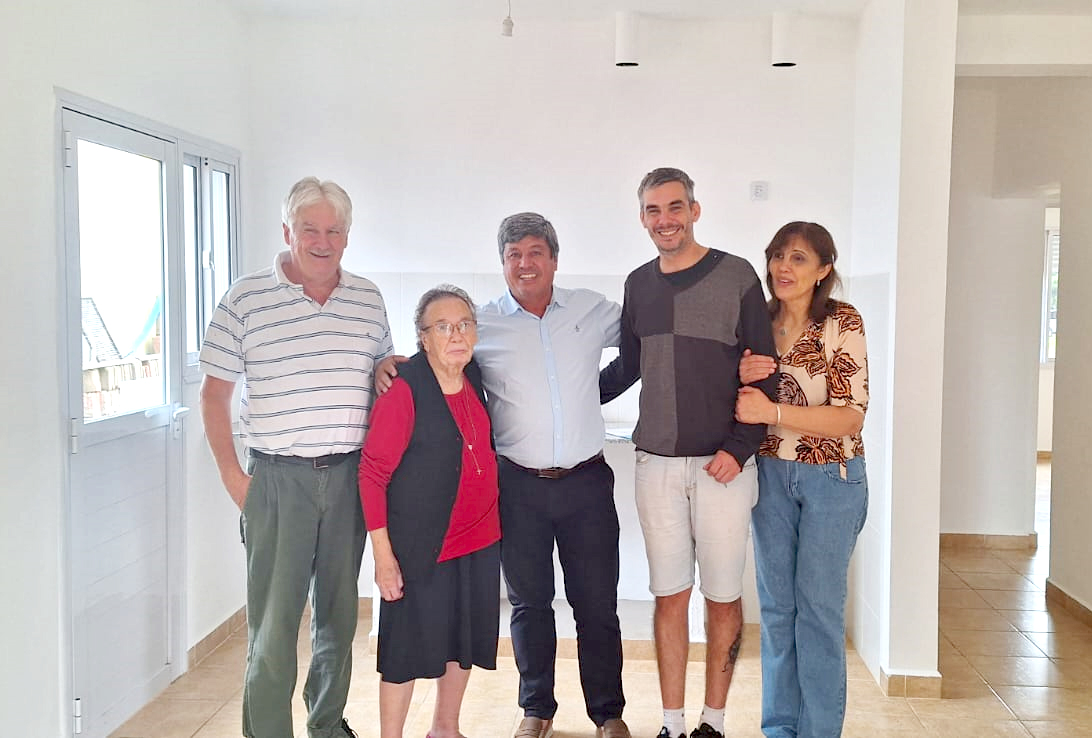 La Muni de Mackenna entregó una nueva vivienda del Plan PROMAVI