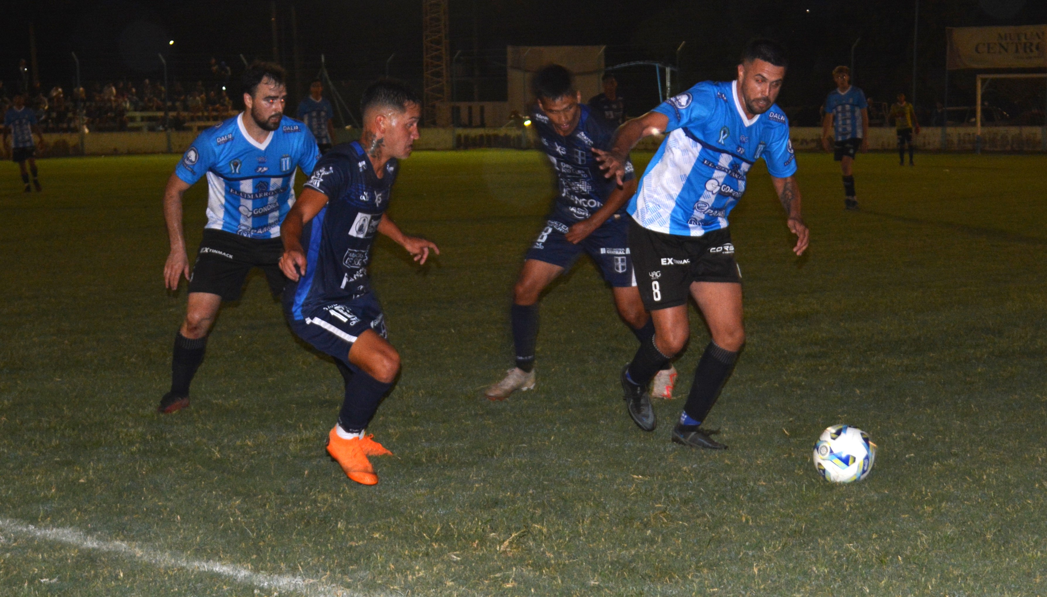 Santos y Albos se enfrentarán el lunes por la noche en el Parque Centenario