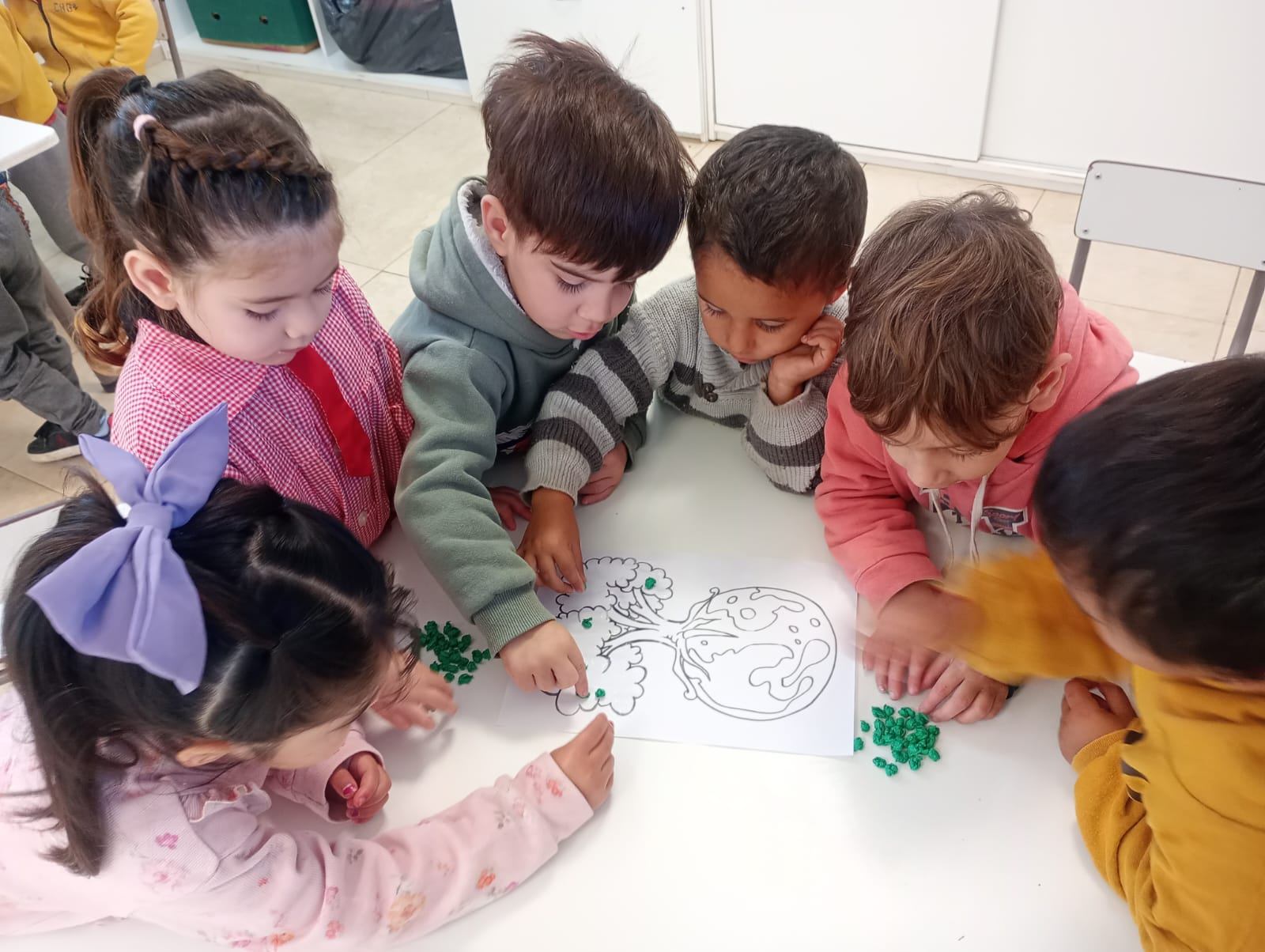 Día de la Tierra: alumnos de la Guardería Pte Perón celebraron con distintas actividades