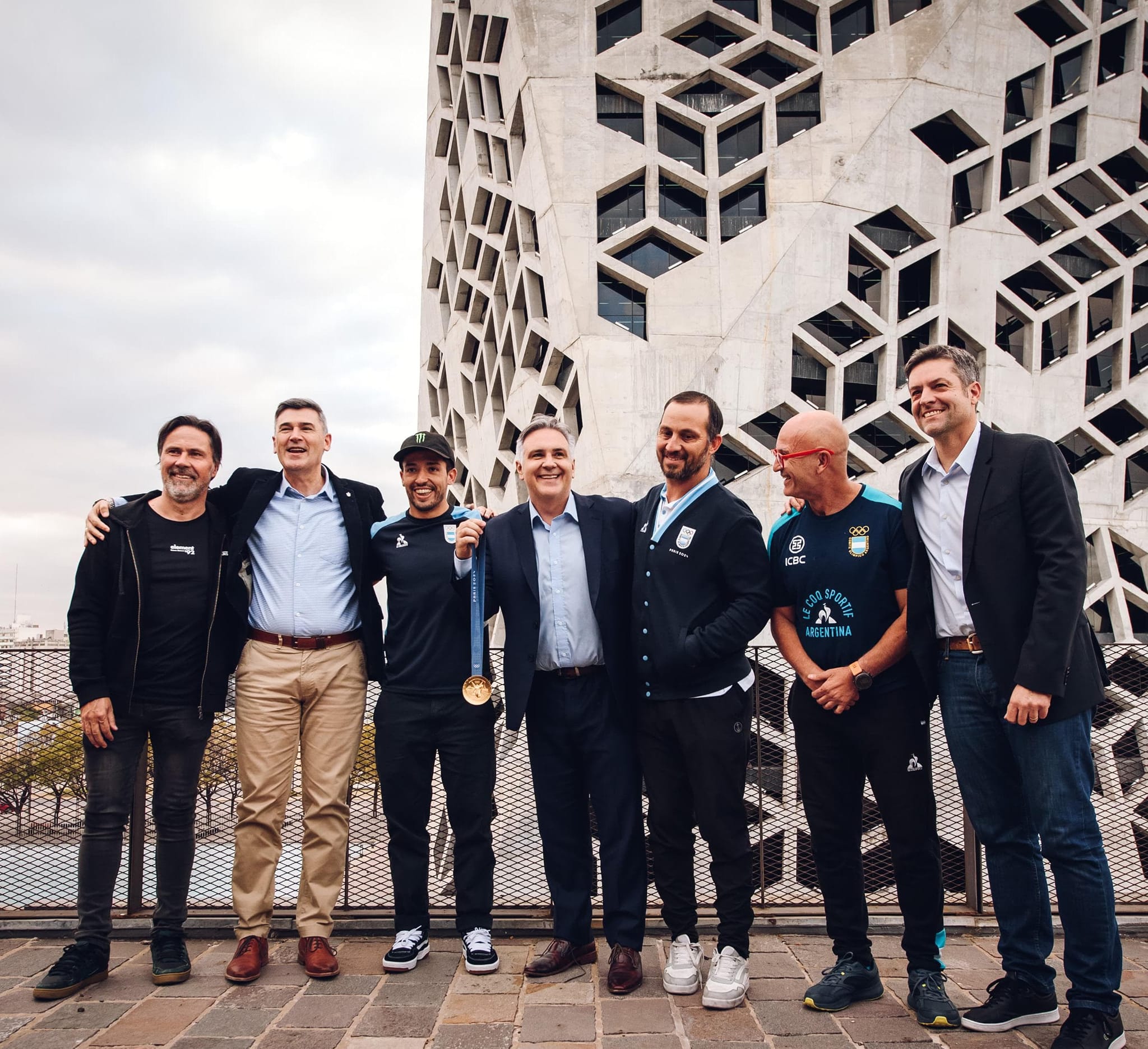 Llaryora recibió al medallista de oro olímpico José “Maligno” Torres