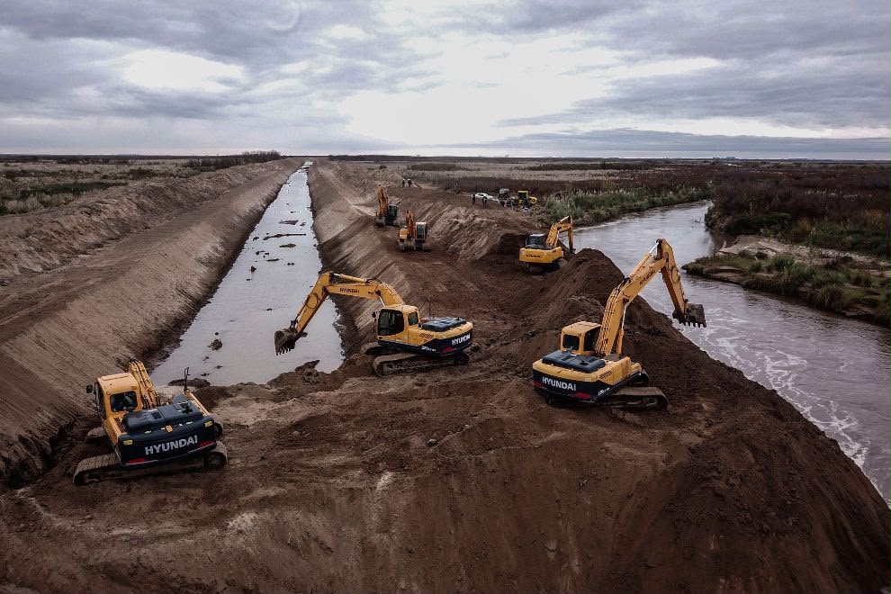 Avanzan las obras de mantenimiento, readecuación y ordenamiento de la infraestructura hídrica