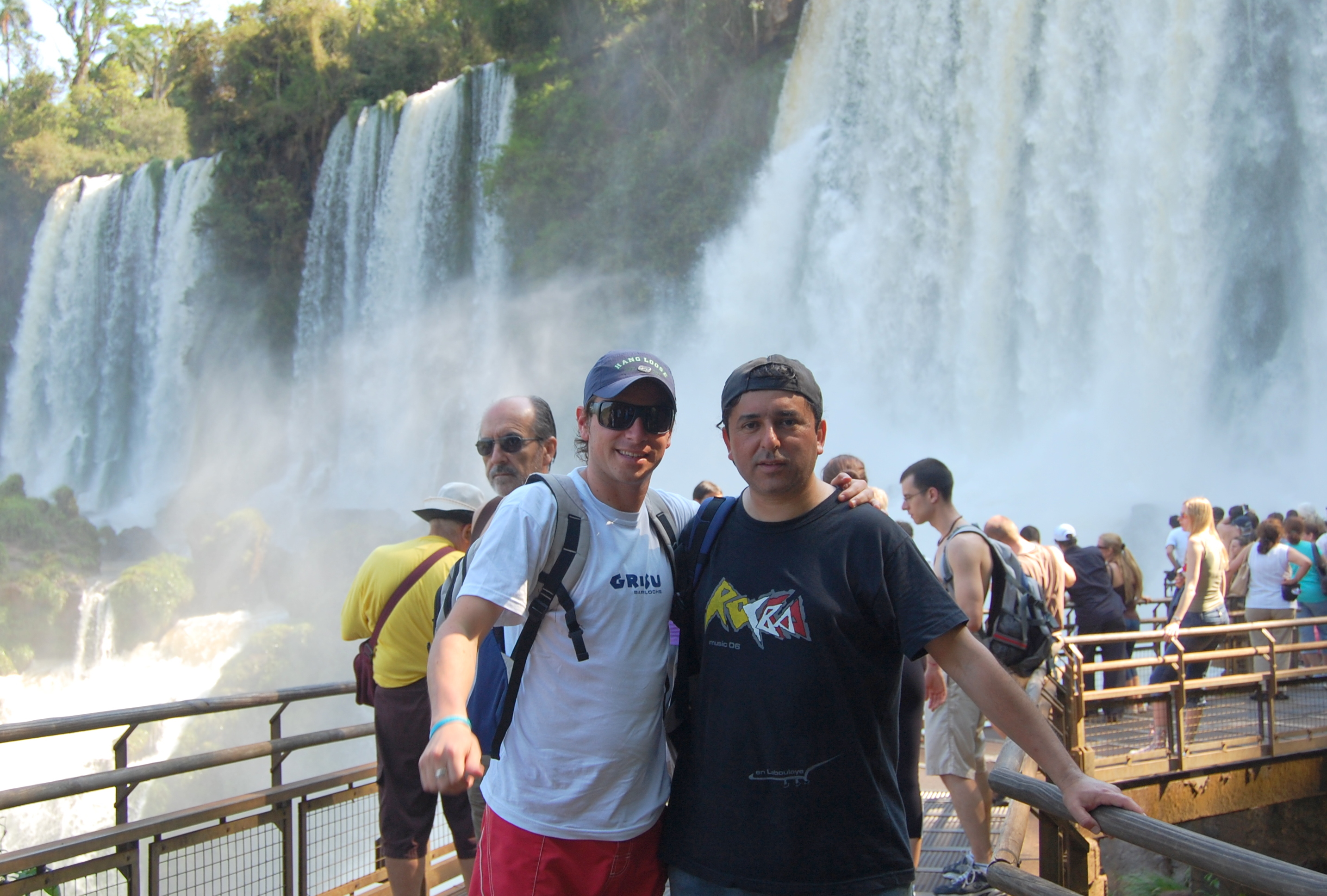 Cerraron la Garganta del Diablo en las Cataratas del Iguazú por la crecida
