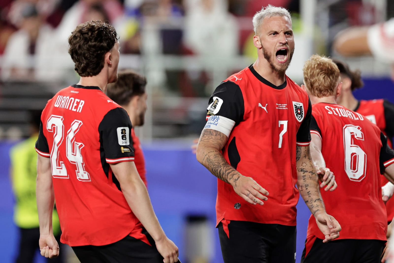 El juego de Austria: un equipo físico, con dudas técnicas y grietas en el fondo