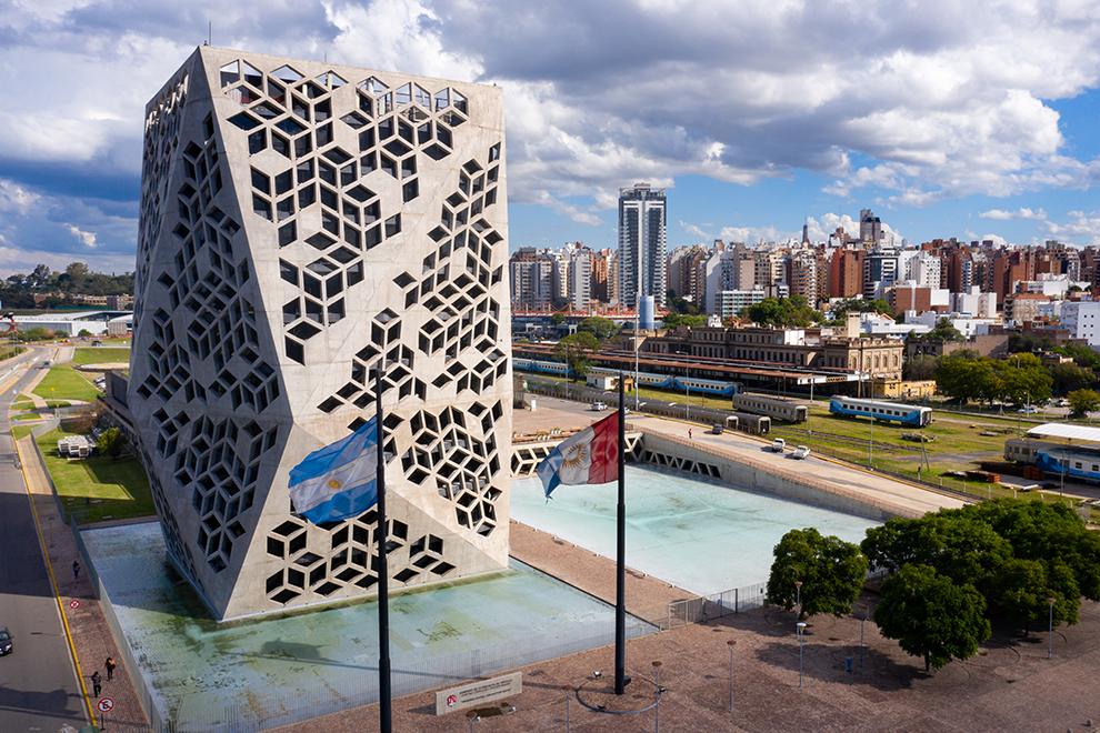 El lunes 30 cobrarán los jubilados y el martes 31 comenzará el pago de haberes a los activos provinciales