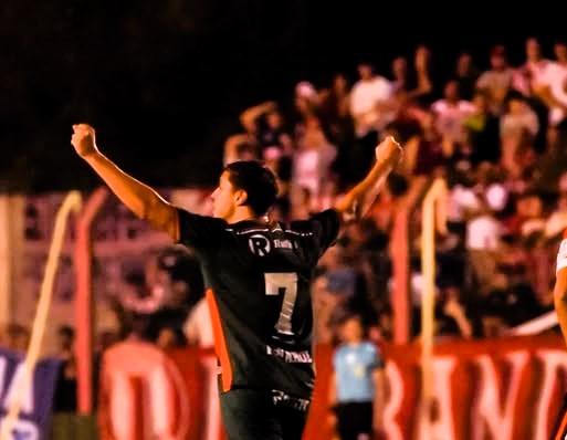 En un partido vibrante, Argentino Peñarol empato de visitante ante Argentino de Marcos Juarez