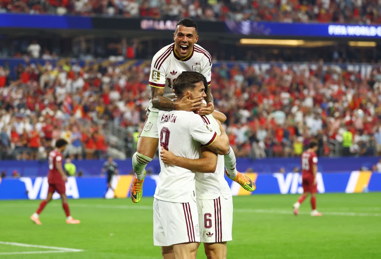 España, con un gol en el descuento le ganó uno a cero a Portugal y se metió a Cuartos de Final