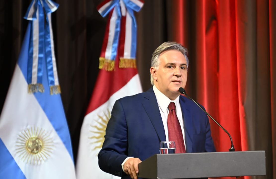 Llaryora defendió la educación pública y cuestionó el desfinanciamiento universitario