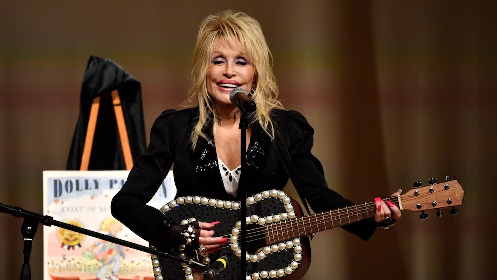 Murió Dolly Parton, ícono de la música country