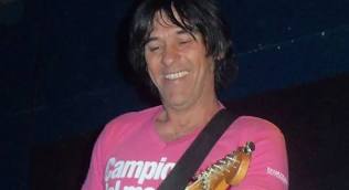Murió Marcelo Decall, emblema del rock cordobés y líder del grupo Pasaporte