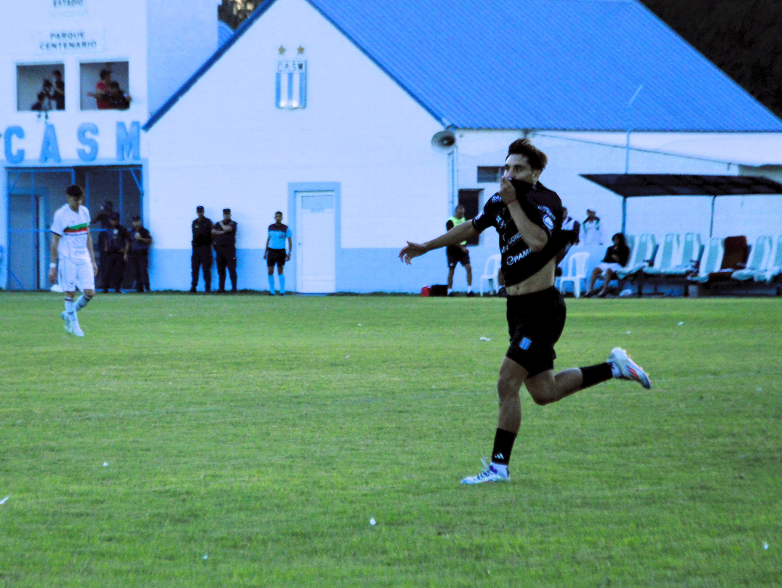 San Martín venció a Teniente Origone y es uno de los cuatro mejores del Torneo Provincial